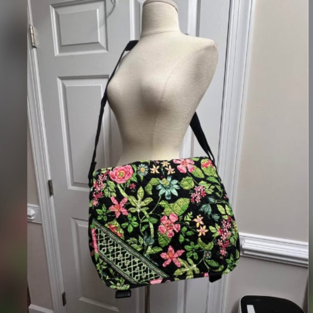Vera Bradley Attaché Messenger Laptop Bag 14x11x3.5